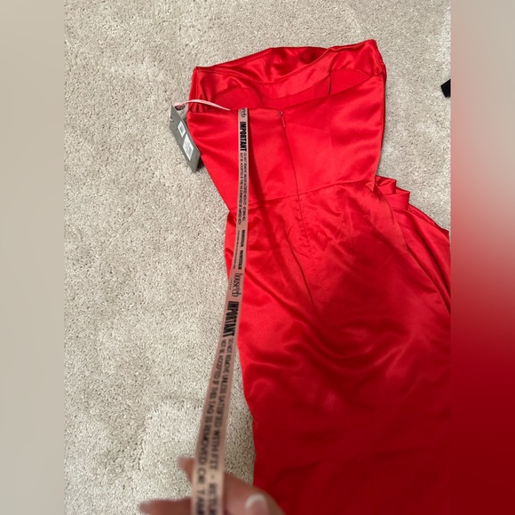 House of CB Adrienne Dress in Red - Picture 2 of 8